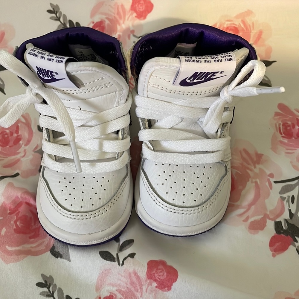 3C infant Nike shoe , purple, only worn once, like new